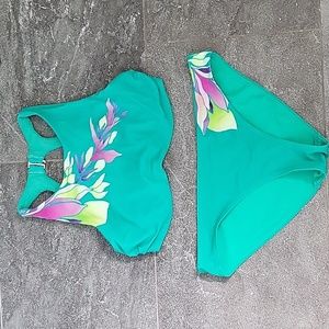 Athleta Bikini Set (top & bottom) Size Small & 32B/C